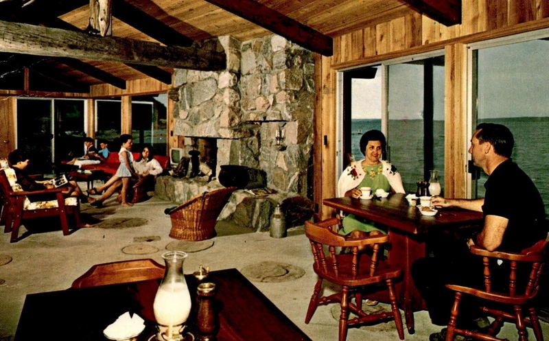 Chimney Corners Resort - Vintage Postcard